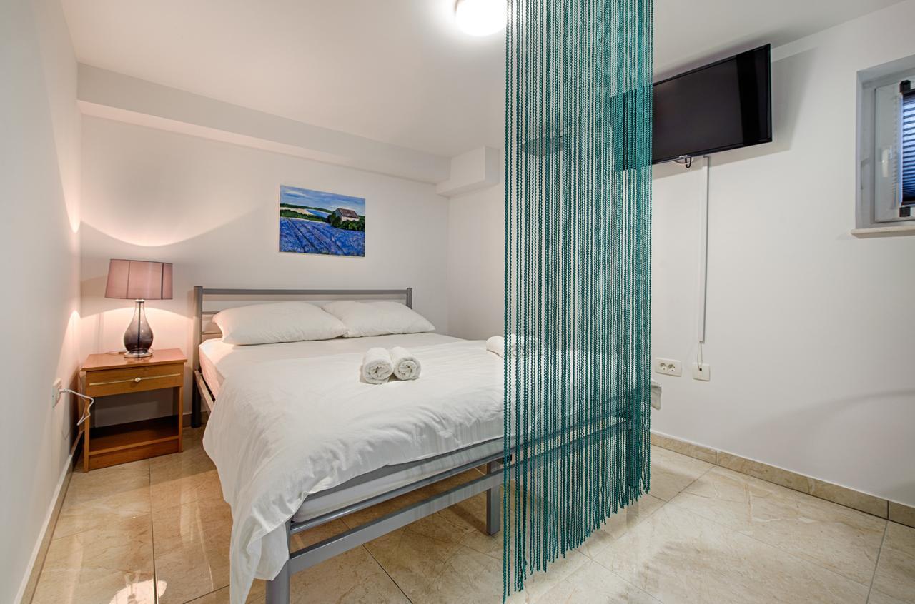 Cezar Luxury Apartment Omiš Exteriör bild